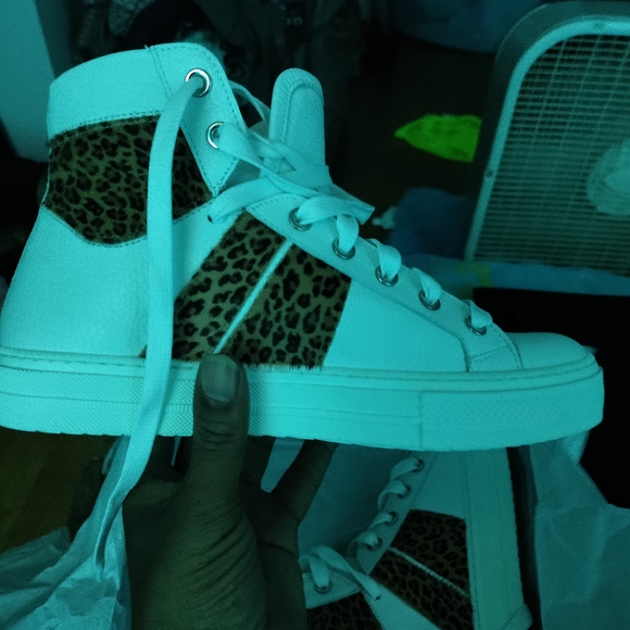 Crossover Lace To Toe Sneaker Men Shoes